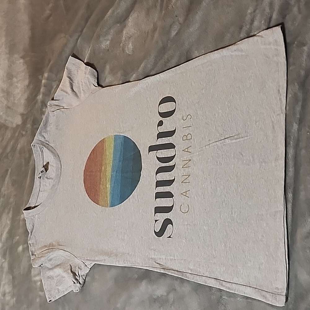 Sundro cannibus gray tee shirt.